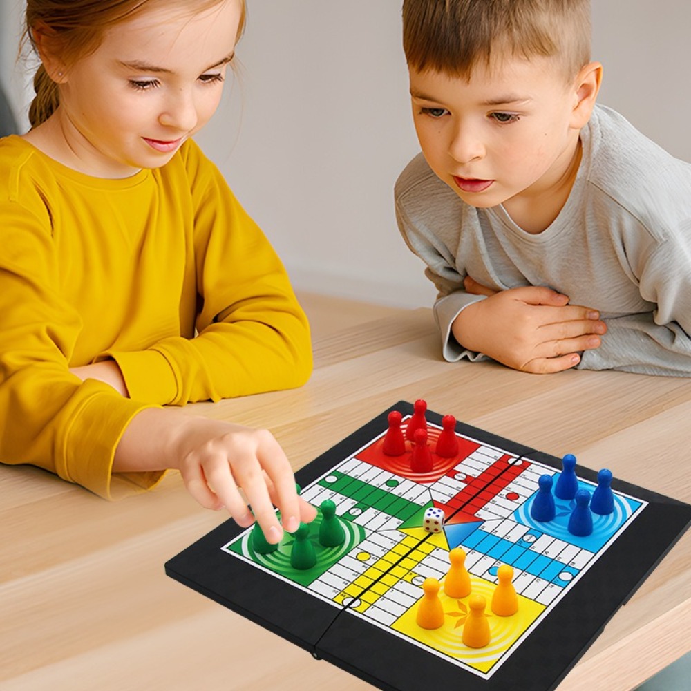Board Game Ludo - مجموعة ألعاب لودو الكلاسيكية القابلة للطي،