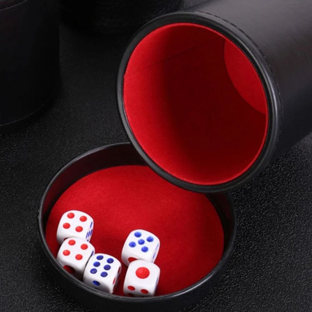 Board Game Yahtzee - كوب نرد جلدي بغطاء، ببطانة داخلية
