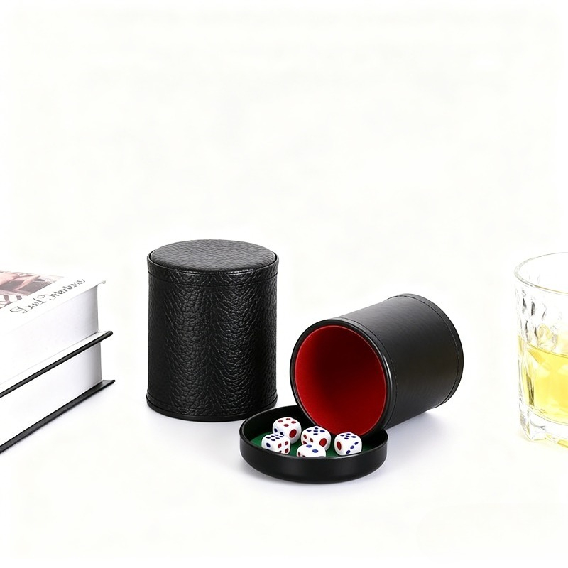 كوب نرد جلدي برتقالي أخضر أحمر - مراجعة Board Game Yahtzee وسعره