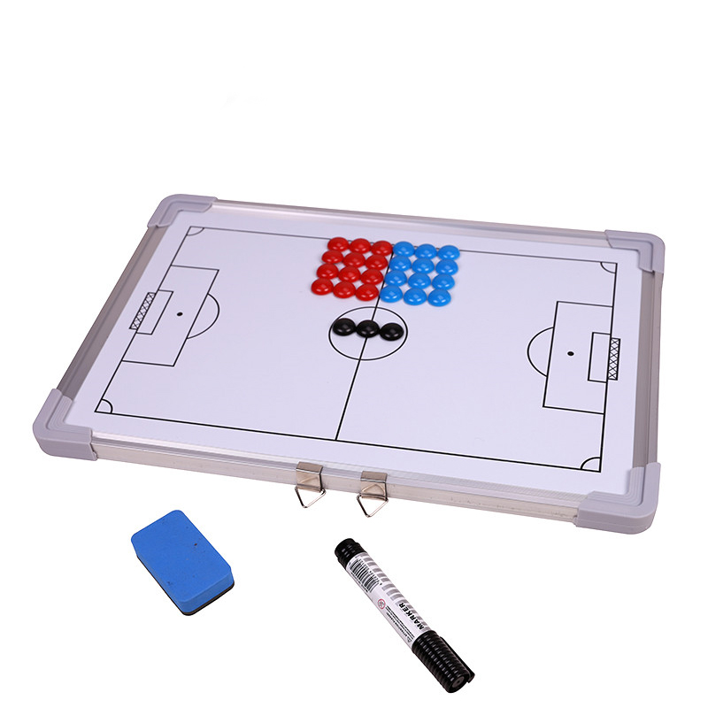لوحة مغناطيسية تكتيكية لمدرب ا - مراجعة Board Game Football وسعره