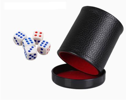 كوب نرد جلدي مع غطاء بطانة خضر - مراجعة Board Game Yahtzee وسعره