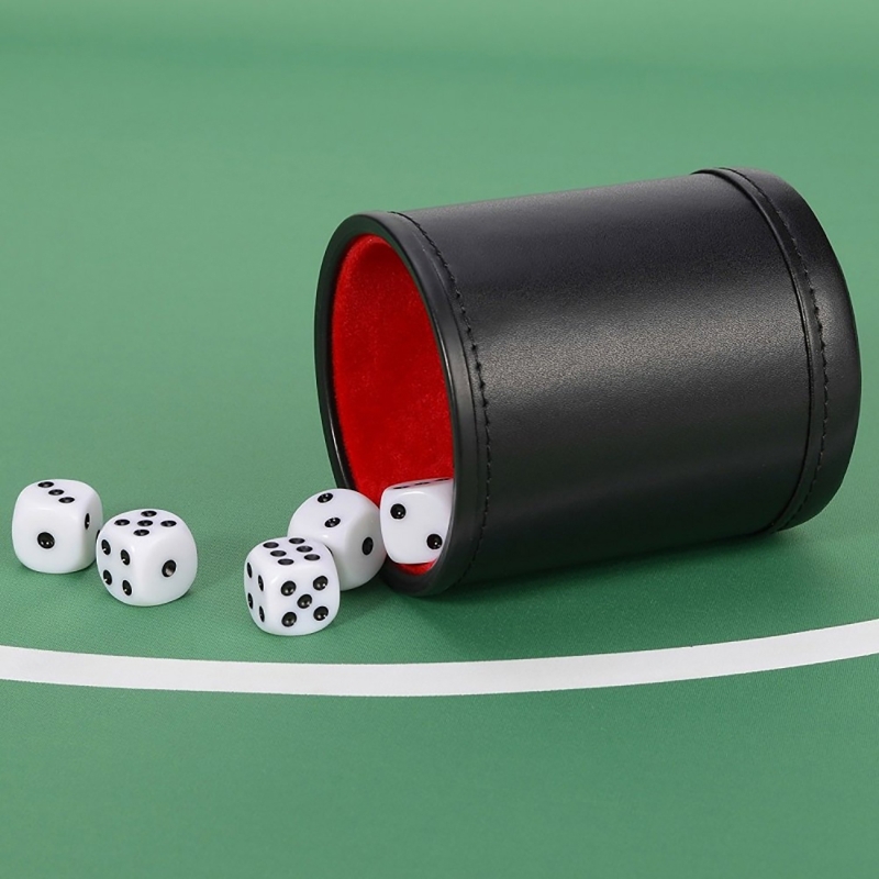 كأس نرد جلدي صامت للهز مع كأس  - مراجعة Board Game Yahtzee وسعره